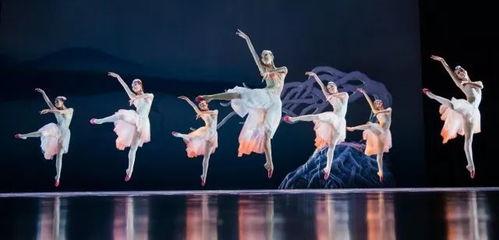 廉江成人舞蹈古典舞视频,传承国韵,舞动人生