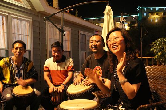 成人非洲手鼓演出视频,手鼓演奏者的激情演绎与音乐之旅